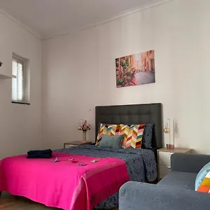 By La Rambla Rooms Hostel Barcelona