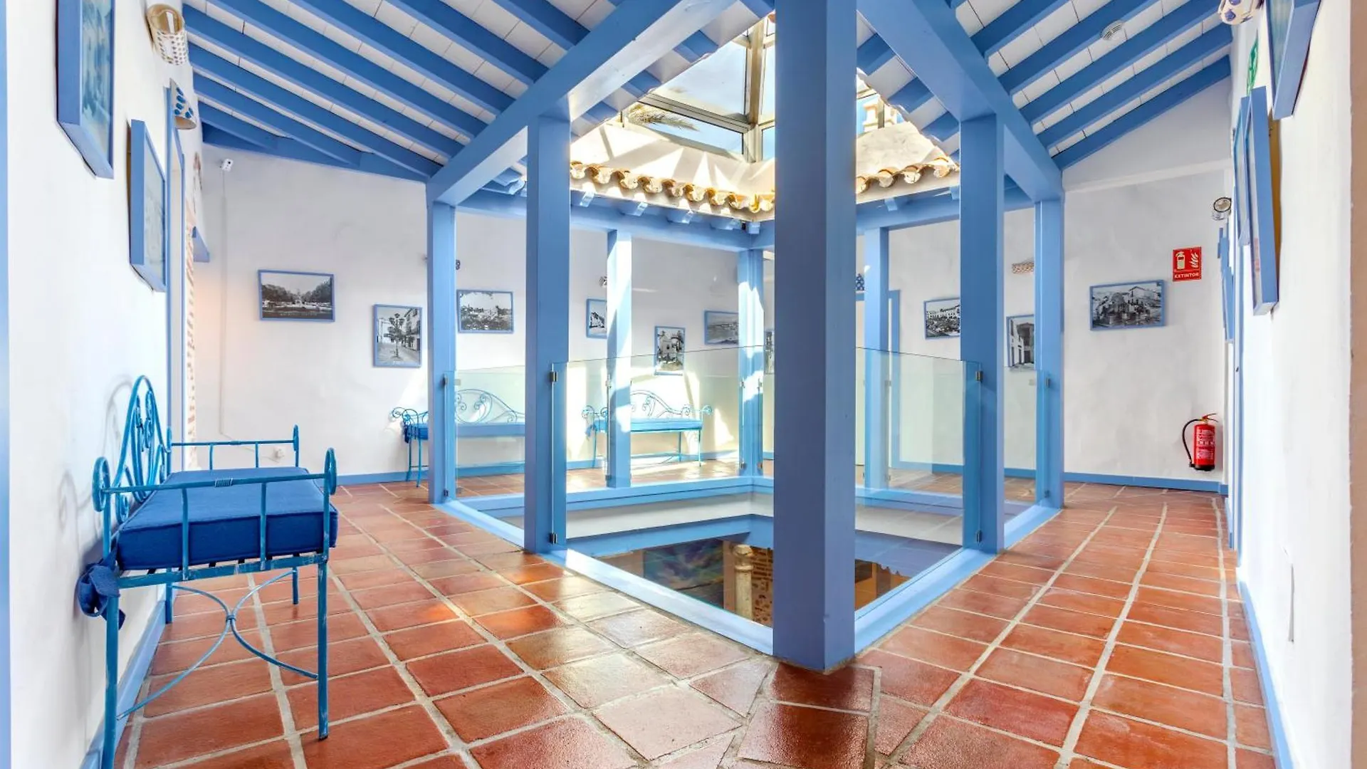 The Old House Marbella Hotel Guest house